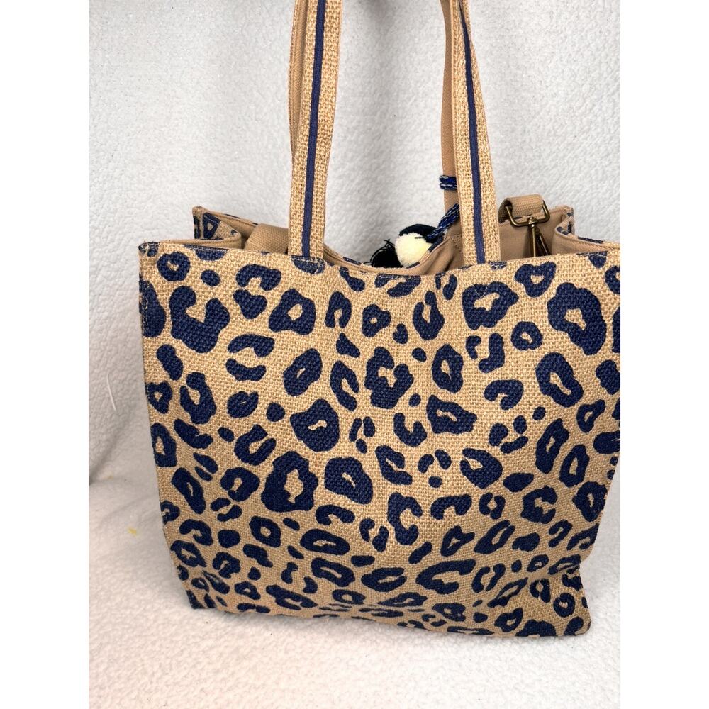 AMERICA & BEYOND ANIMAL PRINT JUTE LG TOTE BAG PURSE WITH TASSELS - Picture 2 of 11